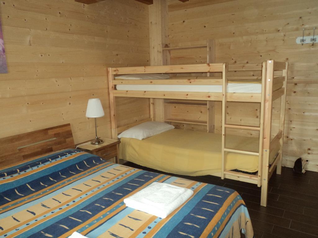 مبيت وإفطار Fiavè Chalet Trentino الغرفة الصورة