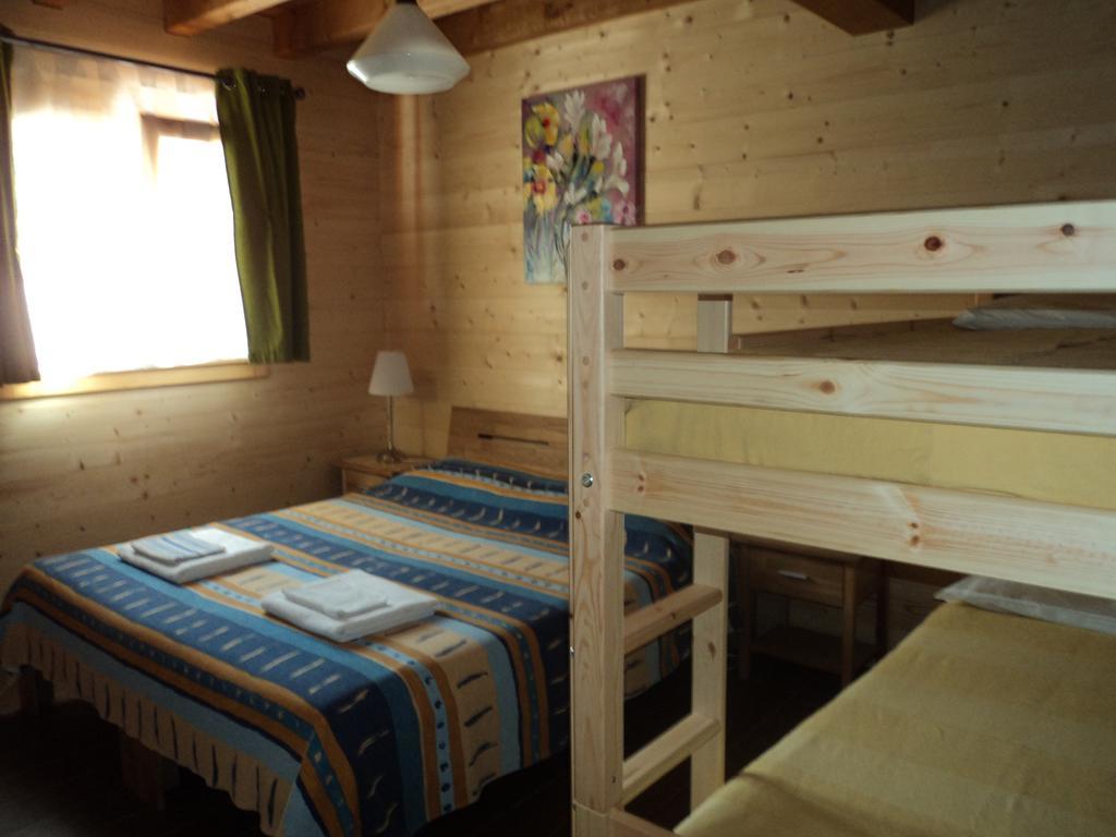 مبيت وإفطار Fiavè Chalet Trentino الغرفة الصورة