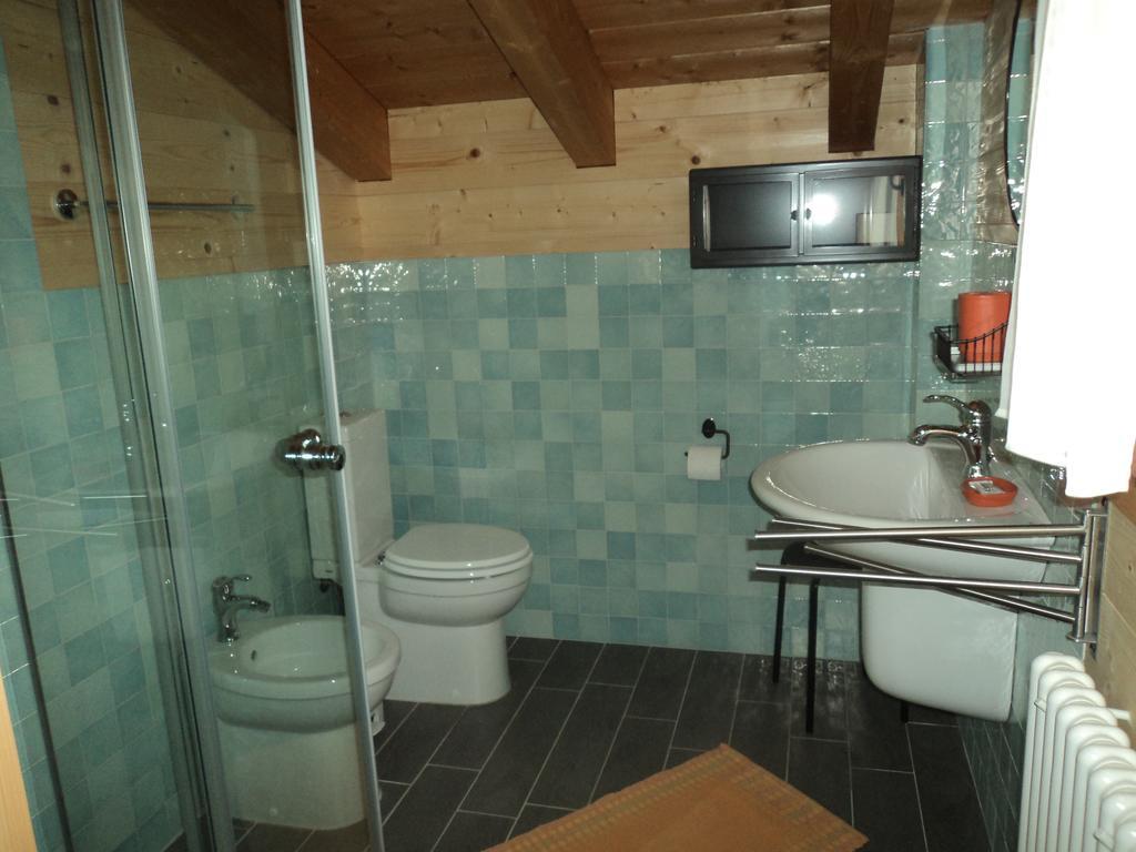 مبيت وإفطار Fiavè Chalet Trentino الغرفة الصورة